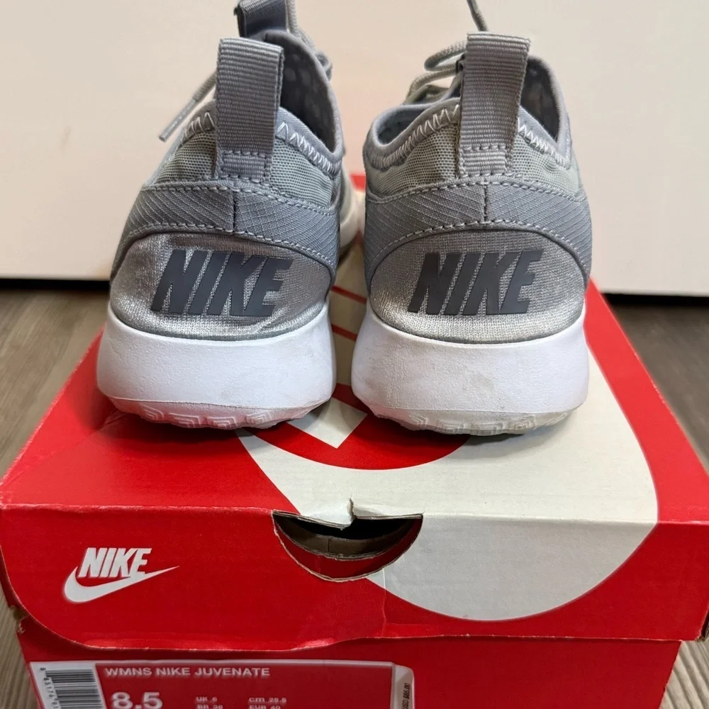 Nike Women’s Juvenate Tennis Shoe